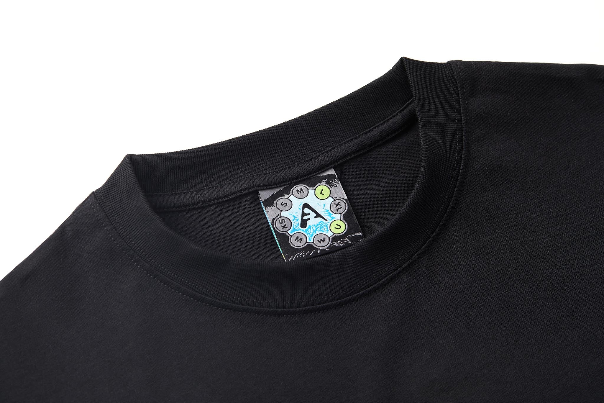 ILOVEMIAMI Black Tee - Image 5