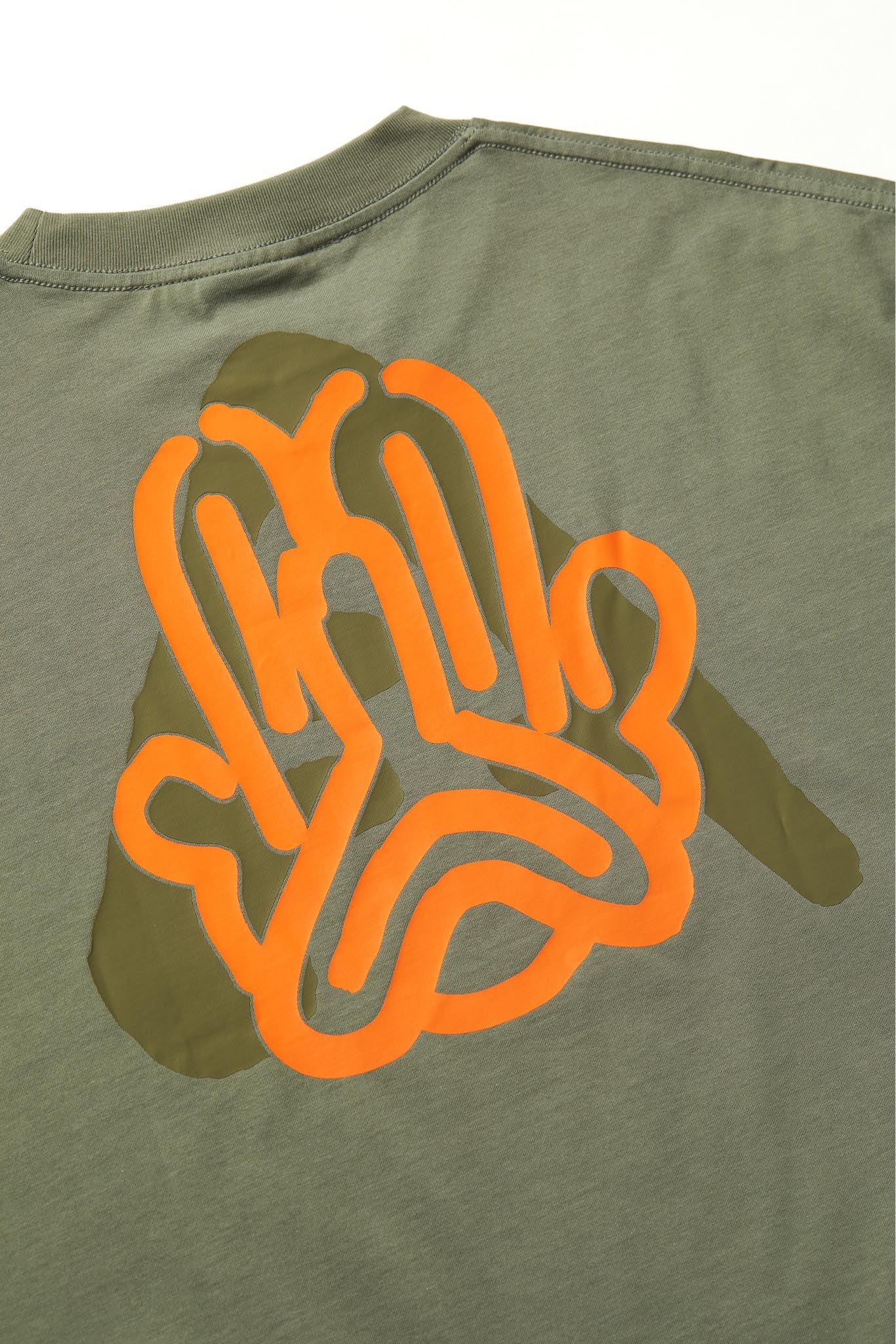 LOGO LOCK Olive Tee - Image 4